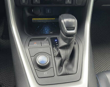 Сірий Тойота РАВ 4, об'ємом двигуна 2.49 л та пробігом 81 тис. км за 38000 $, фото 17 на Automoto.ua