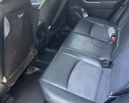 Сірий Тойота РАВ 4, об'ємом двигуна 2.5 л та пробігом 38 тис. км за 34000 $, фото 4 на Automoto.ua