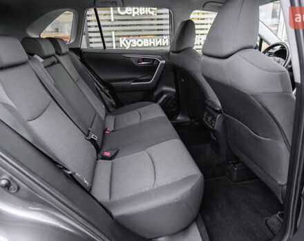 Серый Тойота РАВ 4, объемом двигателя 1.99 л и пробегом 55 тыс. км за 29108 $, фото 6 на Automoto.ua