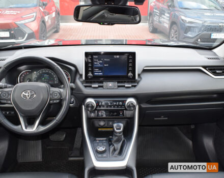 Тойота РАВ 4 2021 в Житомире на Automoto.ua Серый Тойота РАВ 4, объемом двигателя 2 л и пробегом 170 тыс. км за 28500 $, фото 7 на Automoto.ua