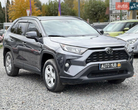 Тойота РАВ 4 2021 в Бердичеве на Automoto.ua Серый Тойота РАВ 4, объемом двигателя 2.49 л и пробегом 45 тыс. км за 27500 $, фото 3 на Automoto.ua