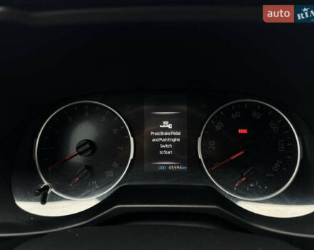 Тойота РАВ 4 2021 в Бердичеве на Automoto.ua Серый Тойота РАВ 4, объемом двигателя 2.49 л и пробегом 45 тыс. км за 27500 $, фото 17 на Automoto.ua