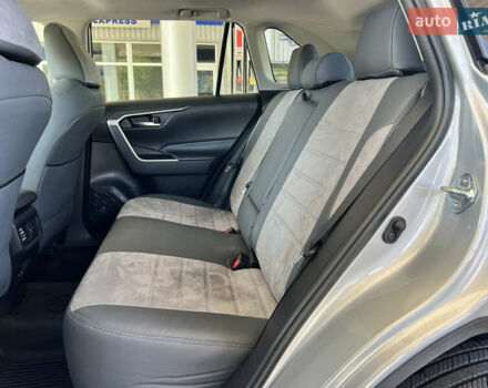 Серый Тойота РАВ 4, объемом двигателя 2.49 л и пробегом 38 тыс. км за 27799 $, фото 11 на Automoto.ua