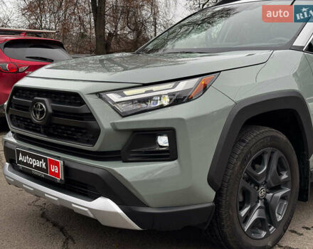 Серый Тойота РАВ 4, объемом двигателя 2.5 л и пробегом 19 тыс. км за 45490 $, фото 1 на Automoto.ua