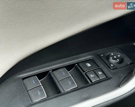 Серый Тойота РАВ 4, объемом двигателя 2.5 л и пробегом 19 тыс. км за 45490 $, фото 37 на Automoto.ua