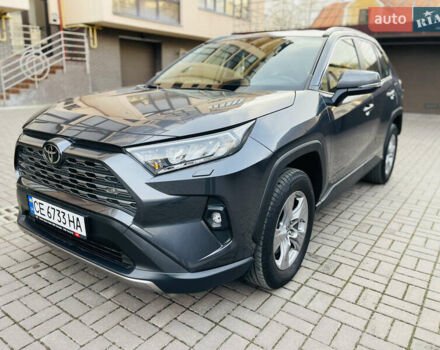 Сірий Тойота РАВ 4, об'ємом двигуна 1.99 л та пробігом 8 тис. км за 31600 $, фото 3 на Automoto.ua