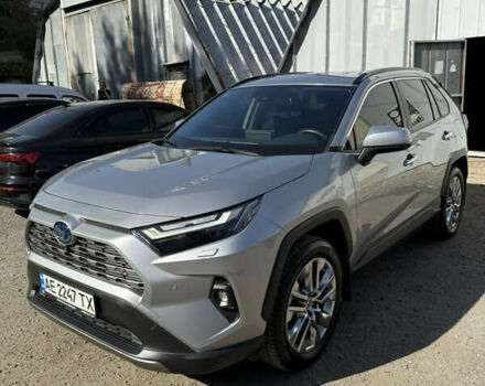 Сірий Тойота РАВ 4, об'ємом двигуна 2.49 л та пробігом 21 тис. км за 42999 $, фото 1 на Automoto.ua