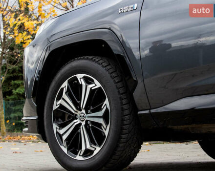 Сірий Тойота РАВ 4, об'ємом двигуна 2.49 л та пробігом 83 тис. км за 46000 $, фото 11 на Automoto.ua