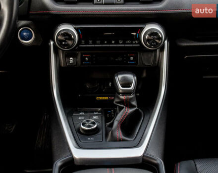 Сірий Тойота РАВ 4, об'ємом двигуна 2.49 л та пробігом 83 тис. км за 46000 $, фото 56 на Automoto.ua