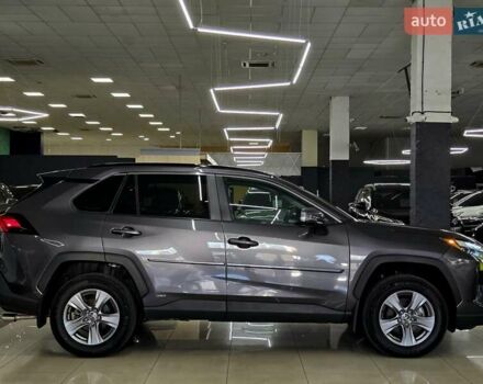 Серый Тойота РАВ 4, объемом двигателя 2.49 л и пробегом 56 тыс. км за 33999 $, фото 3 на Automoto.ua