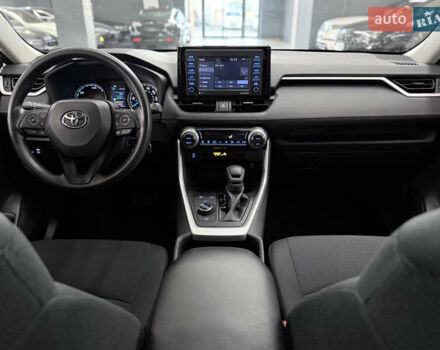 Сірий Тойота РАВ 4, об'ємом двигуна 2.49 л та пробігом 56 тис. км за 31499 $, фото 12 на Automoto.ua