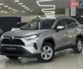 Сірий Тойота РАВ 4, об'ємом двигуна 2.49 л та пробігом 56 тис. км за 31499 $, фото 1 на Automoto.ua