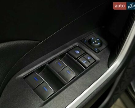 Серый Тойота РАВ 4, объемом двигателя 2.49 л и пробегом 56 тыс. км за 33999 $, фото 9 на Automoto.ua