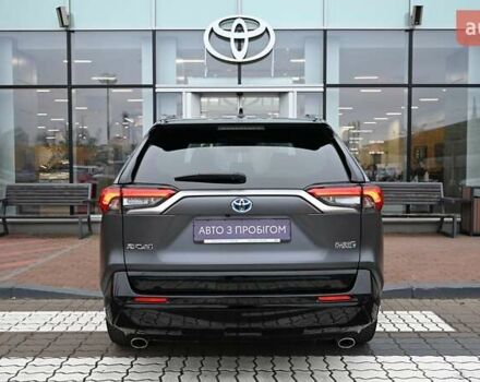 Сірий Тойота РАВ 4, об'ємом двигуна 2.49 л та пробігом 125 тис. км за 43407 $, фото 3 на Automoto.ua