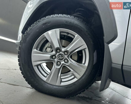 Серый Тойота РАВ 4, объемом двигателя 2.5 л и пробегом 81 тыс. км за 28500 $, фото 22 на Automoto.ua