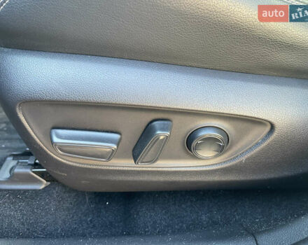 Сірий Тойота РАВ 4, об'ємом двигуна 1.99 л та пробігом 17 тис. км за 34300 $, фото 5 на Automoto.ua