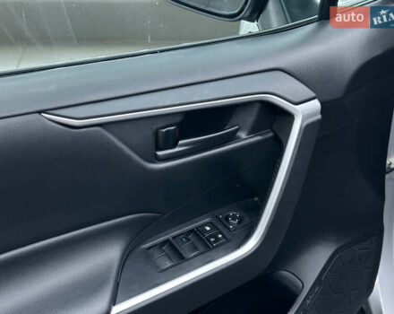 Серый Тойота РАВ 4, объемом двигателя 2.5 л и пробегом 81 тыс. км за 28500 $, фото 13 на Automoto.ua