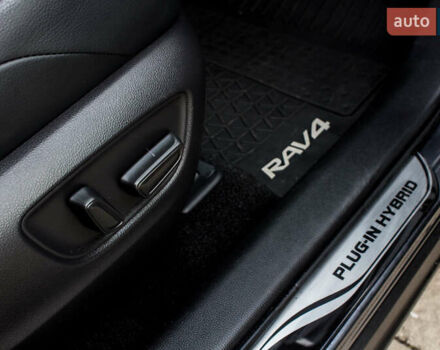 Сірий Тойота РАВ 4, об'ємом двигуна 2.49 л та пробігом 83 тис. км за 46000 $, фото 45 на Automoto.ua