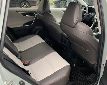 Сірий Тойота РАВ 4, об'ємом двигуна 2.49 л та пробігом 17 тис. км за 43700 $, фото 13 на Automoto.ua