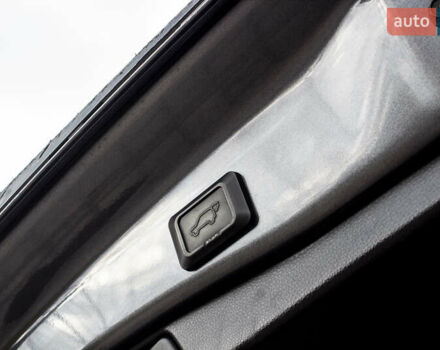 Сірий Тойота РАВ 4, об'ємом двигуна 2.49 л та пробігом 83 тис. км за 46000 $, фото 33 на Automoto.ua