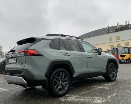 Сірий Тойота РАВ 4, об'ємом двигуна 2.49 л та пробігом 17 тис. км за 43700 $, фото 2 на Automoto.ua