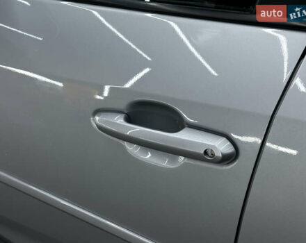 Серый Тойота РАВ 4, объемом двигателя 2.5 л и пробегом 81 тыс. км за 28500 $, фото 44 на Automoto.ua