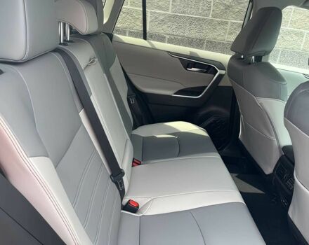 Серый Тойота РАВ 4, объемом двигателя 2.5 л и пробегом 28 тыс. км за 19900 $, фото 12 на Automoto.ua