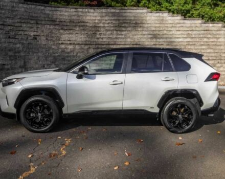 Серый Тойота РАВ 4, объемом двигателя 2.5 л и пробегом 13 тыс. км за 19500 $, фото 4 на Automoto.ua