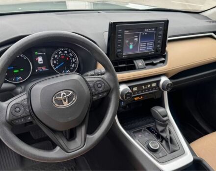 Сірий Тойота РАВ 4, об'ємом двигуна 2.5 л та пробігом 41 тис. км за 37500 $, фото 4 на Automoto.ua