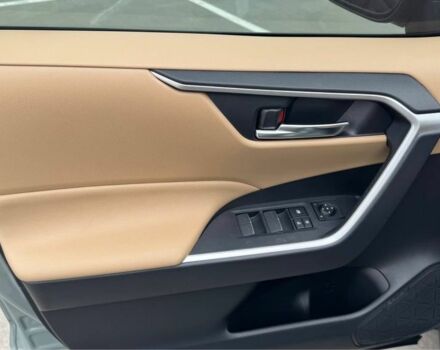 Сірий Тойота РАВ 4, об'ємом двигуна 2.5 л та пробігом 41 тис. км за 37500 $, фото 6 на Automoto.ua