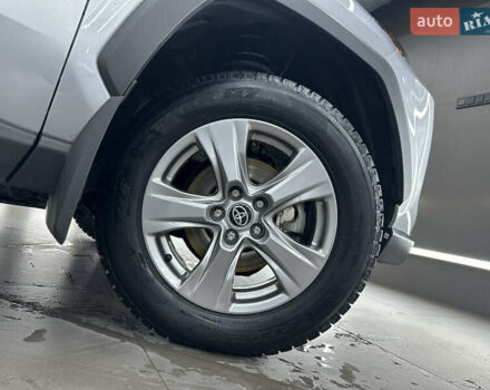 Серый Тойота РАВ 4, объемом двигателя 2.5 л и пробегом 81 тыс. км за 28500 $, фото 24 на Automoto.ua