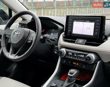 Серый Тойота РАВ 4, объемом двигателя 2.5 л и пробегом 19 тыс. км за 45490 $, фото 55 на Automoto.ua