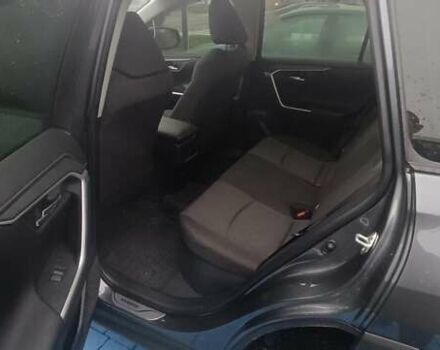 Сірий Тойота РАВ 4, об'ємом двигуна 2.49 л та пробігом 36 тис. км за 35400 $, фото 7 на Automoto.ua