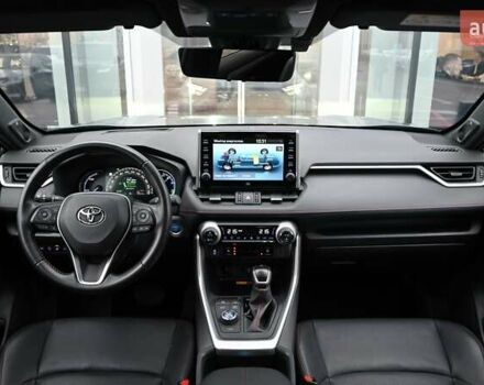 Сірий Тойота РАВ 4, об'ємом двигуна 2.49 л та пробігом 125 тис. км за 43407 $, фото 7 на Automoto.ua