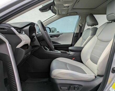 Серый Тойота РАВ 4, объемом двигателя 2.5 л и пробегом 30 тыс. км за 19400 $, фото 7 на Automoto.ua