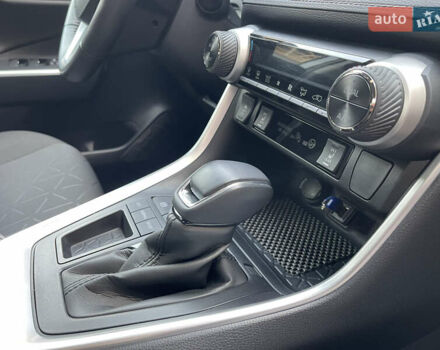 Сірий Тойота РАВ 4, об'ємом двигуна 1.99 л та пробігом 8 тис. км за 31600 $, фото 36 на Automoto.ua