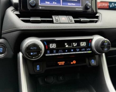 Серый Тойота РАВ 4, объемом двигателя 2.49 л и пробегом 53 тыс. км за 35990 $, фото 19 на Automoto.ua