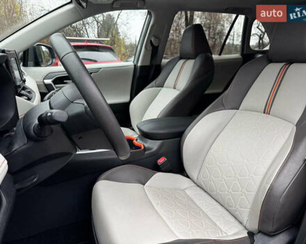 Серый Тойота РАВ 4, объемом двигателя 2.5 л и пробегом 19 тыс. км за 45490 $, фото 39 на Automoto.ua