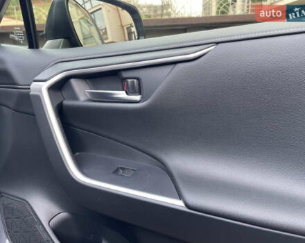 Сірий Тойота РАВ 4, об'ємом двигуна 1.99 л та пробігом 8 тис. км за 31600 $, фото 41 на Automoto.ua