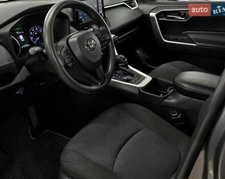 Серый Тойота РАВ 4, объемом двигателя 2.49 л и пробегом 56 тыс. км за 33999 $, фото 10 на Automoto.ua