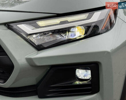 Серый Тойота РАВ 4, объемом двигателя 2.5 л и пробегом 19 тыс. км за 45490 $, фото 2 на Automoto.ua