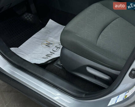 Серый Тойота РАВ 4, объемом двигателя 2.5 л и пробегом 81 тыс. км за 28500 $, фото 12 на Automoto.ua