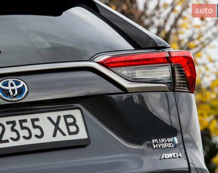 Сірий Тойота РАВ 4, об'ємом двигуна 2.49 л та пробігом 83 тис. км за 46000 $, фото 25 на Automoto.ua