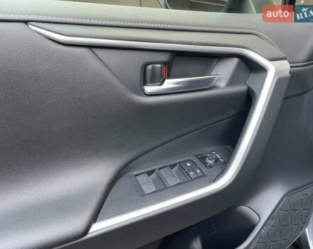 Сірий Тойота РАВ 4, об'ємом двигуна 1.99 л та пробігом 8 тис. км за 31600 $, фото 29 на Automoto.ua