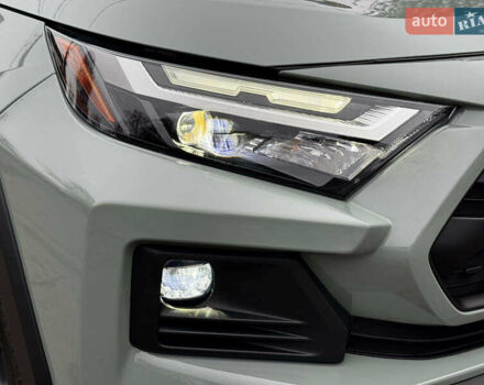 Серый Тойота РАВ 4, объемом двигателя 2.5 л и пробегом 19 тыс. км за 45490 $, фото 6 на Automoto.ua