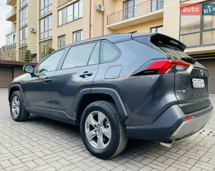 Сірий Тойота РАВ 4, об'ємом двигуна 1.99 л та пробігом 8 тис. км за 31600 $, фото 16 на Automoto.ua