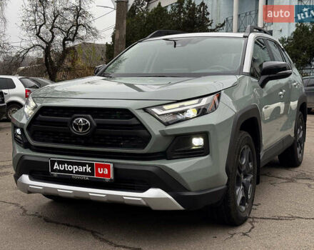 Серый Тойота РАВ 4, объемом двигателя 2.5 л и пробегом 19 тыс. км за 45490 $, фото 3 на Automoto.ua