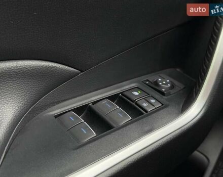 Серый Тойота РАВ 4, объемом двигателя 2.49 л и пробегом 53 тыс. км за 35990 $, фото 15 на Automoto.ua