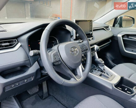 Сірий Тойота РАВ 4, об'ємом двигуна 1.99 л та пробігом 8 тис. км за 31600 $, фото 25 на Automoto.ua