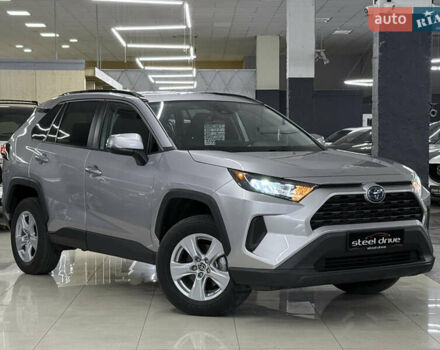 Сірий Тойота РАВ 4, об'ємом двигуна 2.49 л та пробігом 56 тис. км за 31499 $, фото 6 на Automoto.ua